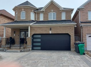 10 Chalkfarm Cres #BASEMENT, Brampton, ON L7A 3V8