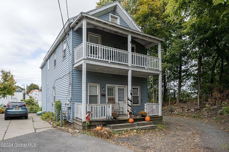 2nd image of 81 Ellsworth Avenue