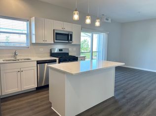853 E Main St UNIT 2B, Dundee, IL 60118