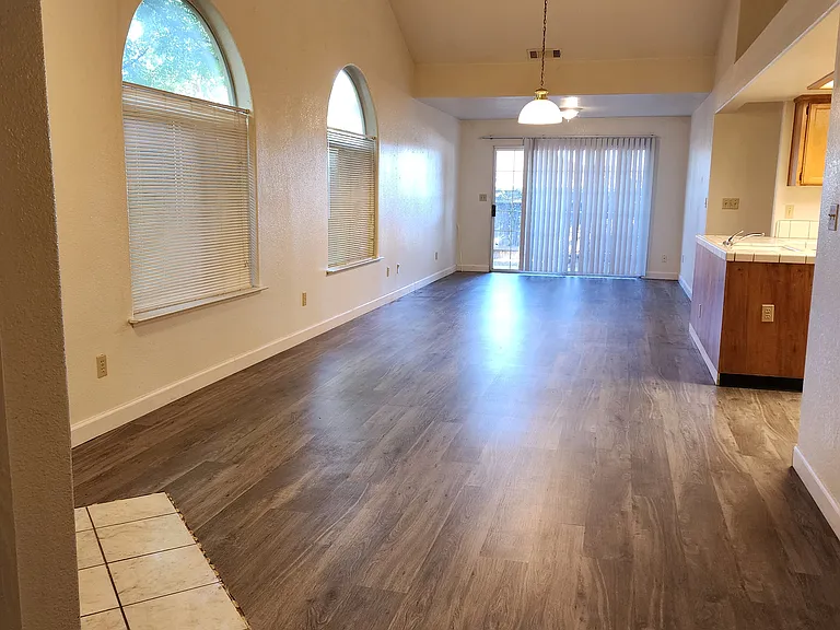 3195 Whittier Ave #103 — Photo 3
