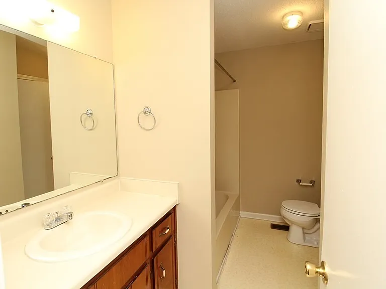 1630 Baltimore Dr #A — Photo 4