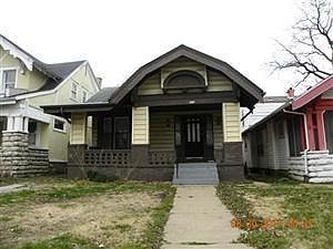 2nd image of 4036 Agnes Ave