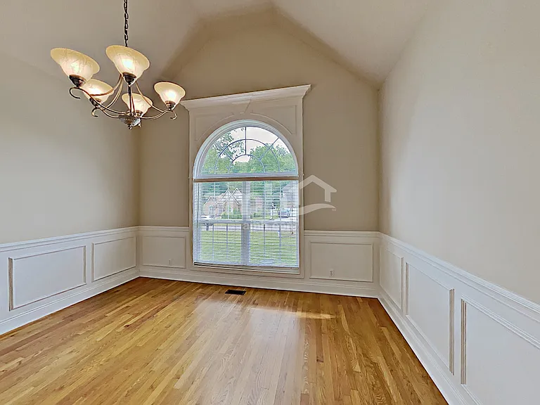 1536 Jeter Way — Photo 5
