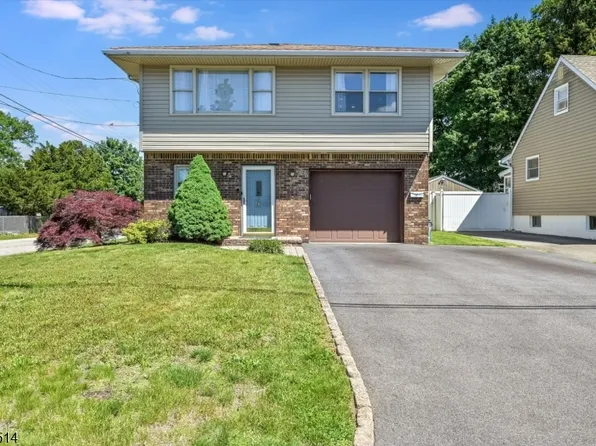 20 Park Ave, Wanaque Boro, NJ 07420