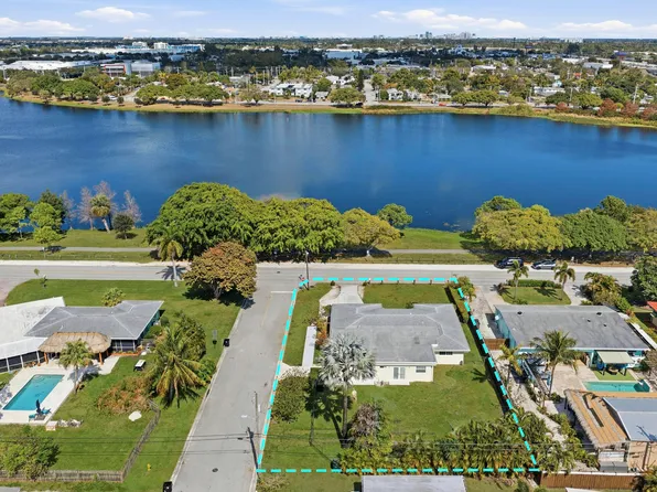 1814 Lake Osborne Drive, Lake Worth Beach, FL 33461