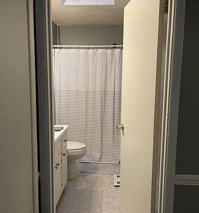 4th image of 107 N Edgewood Dr Unit B