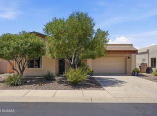 8060 N Painted Feather Dr, Tucson, AZ 85743