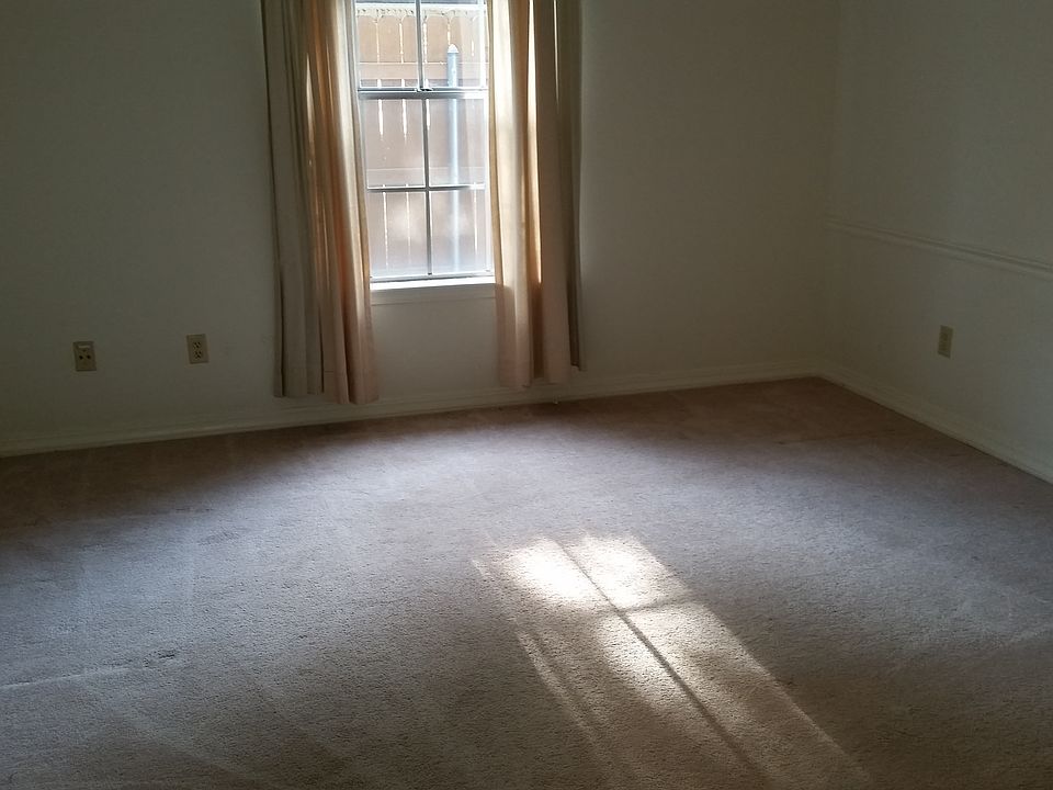 1st image of 3730 Fairfield Ave Unit 142