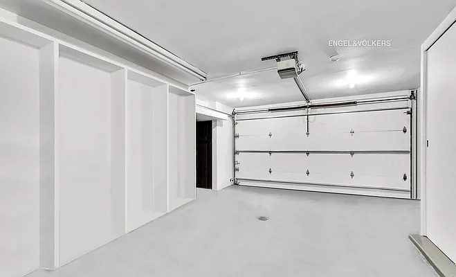 Sold by Engel & Völkers New York Real Estate | media 11