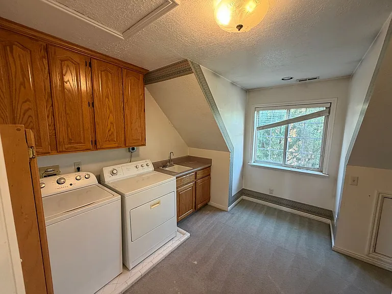 479 S Palisade Dr — Photo 40