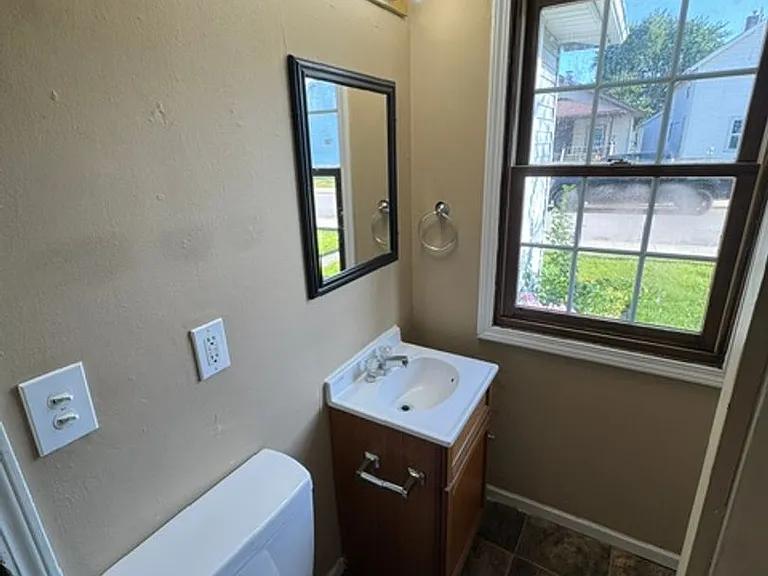 534 South St — Photo 7