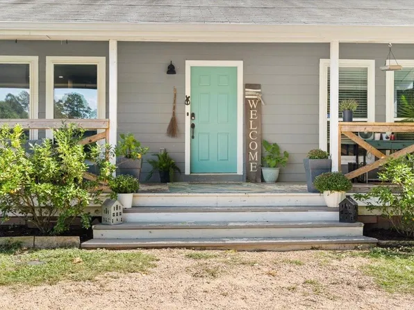 122 County Road 5019, Cleveland, TX 77327