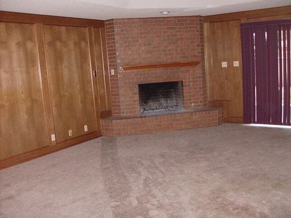 4th image of 4200 Fernwood St