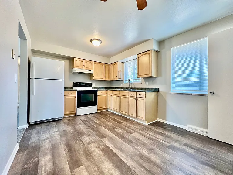 7135 S Birch Way — Photo 6
