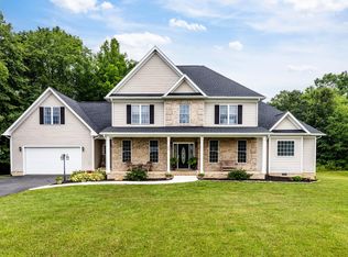 124 Jaspers Ln, Stuarts Draft, VA 24477