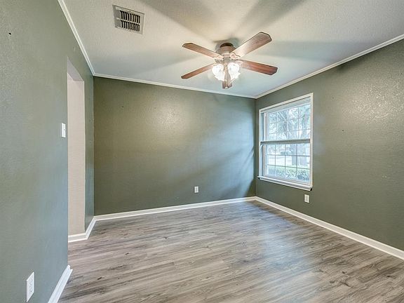 4th image of 944 Santa Fe Dr