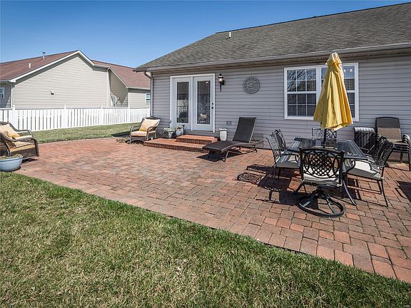 4th image of 309 Sleeping Indian Dr