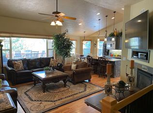 329 Clarkson Ave, Evanston, WY 82930
