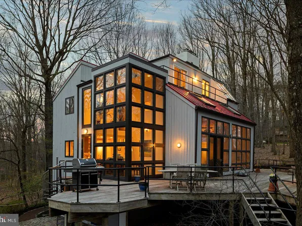 2905 Ash Mill Rd, Doylestown, PA 18902