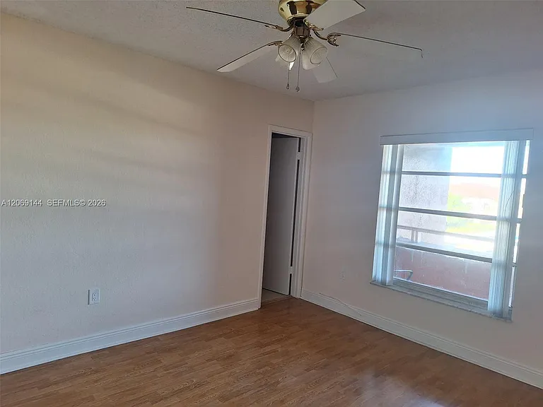 17600 NW 68th Ave #B4009 — Photo 8