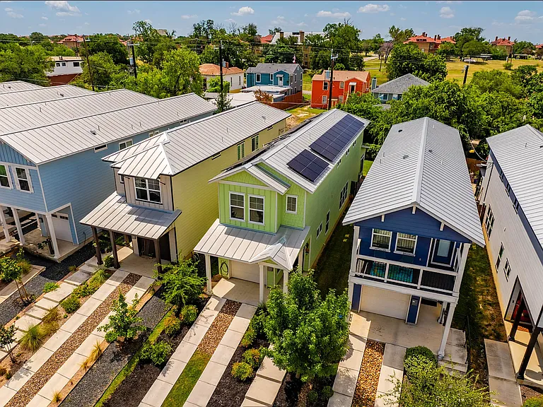 412 Natalen Ave — Photo 24