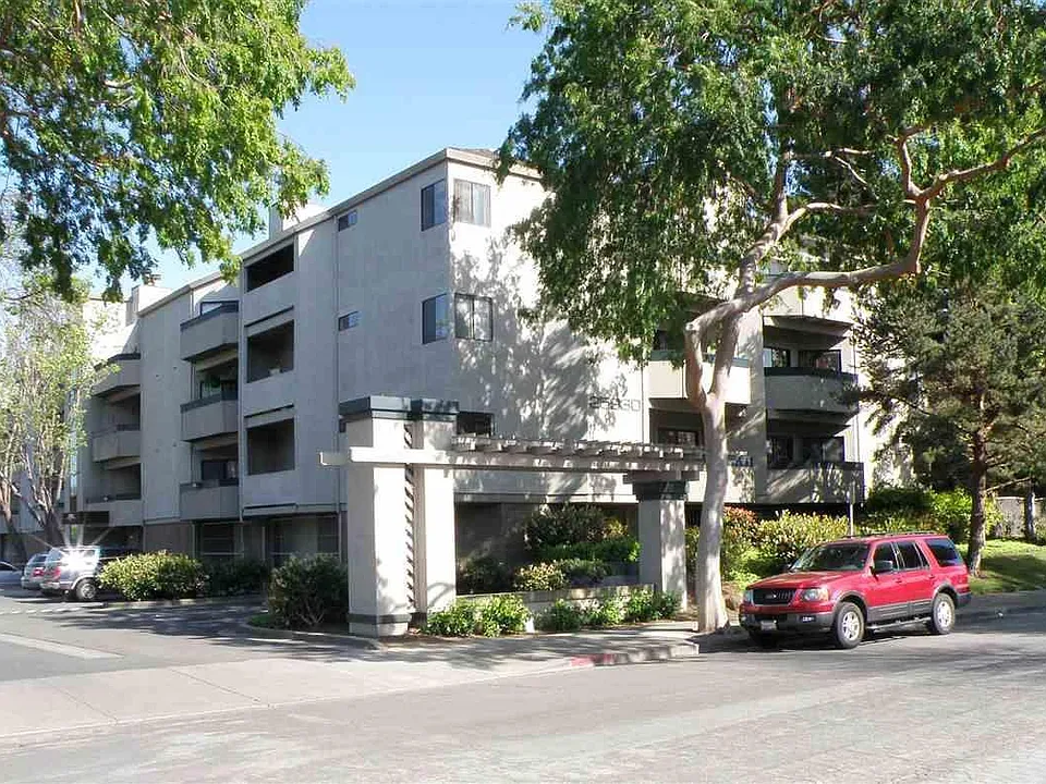 25930 Kay Ave #109