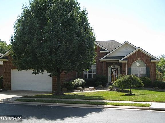 2nd image of 247 Carriage Chase Cir