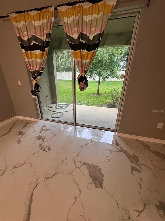 3 bed, 2.5 bath, 1536 sqft, $1,950 — Photo 4