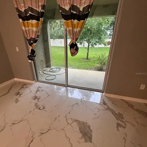 2121 Broadway View Ave — Photo 4