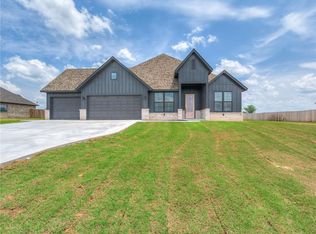 11633 Carefree Ln, Shawnee, OK 74804