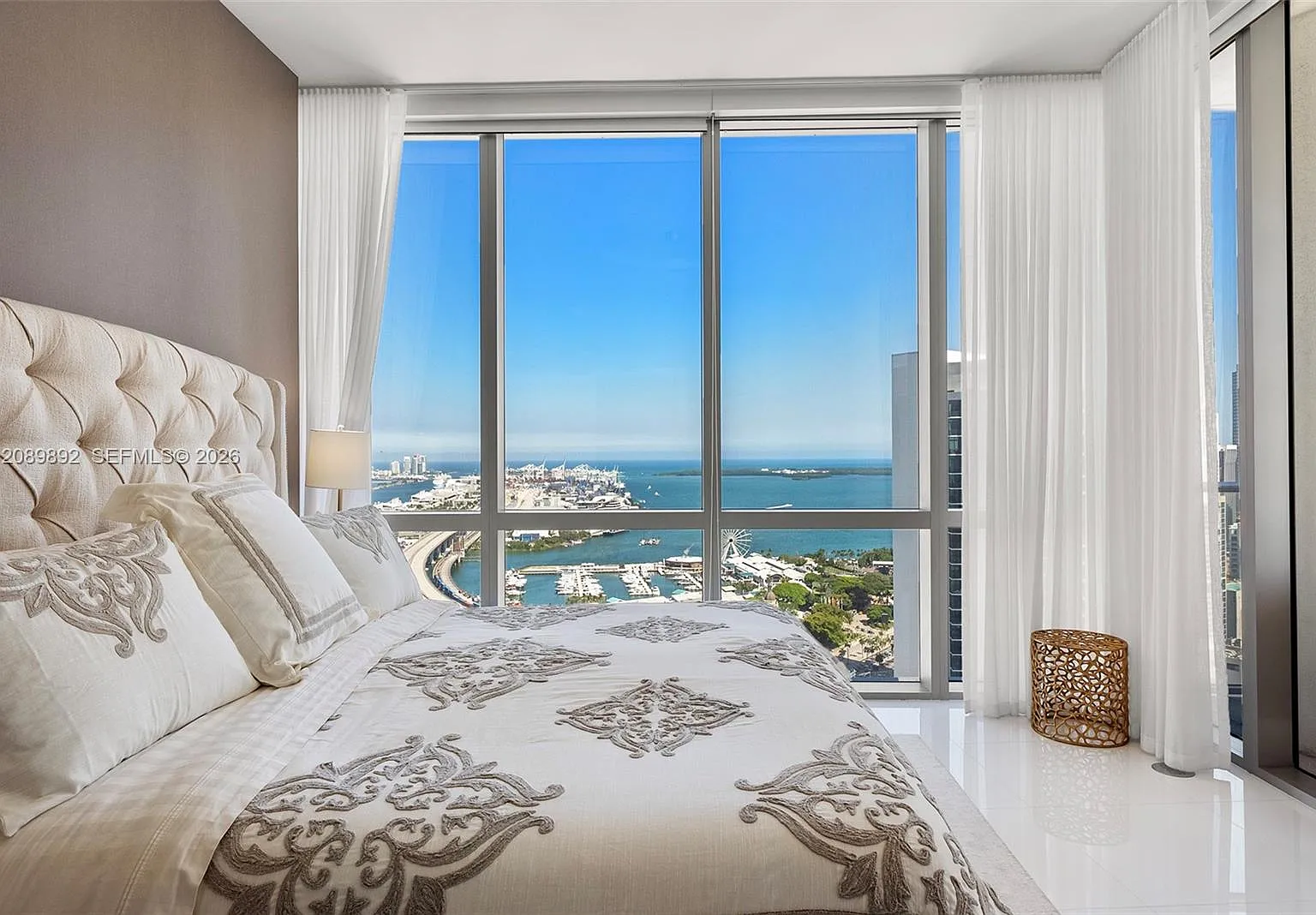Paramount Miami Worldcent — Photo 3