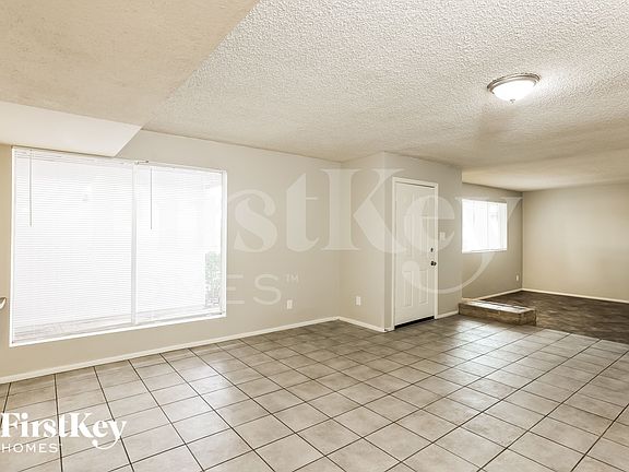 4th image of 9047 N 36th Dr