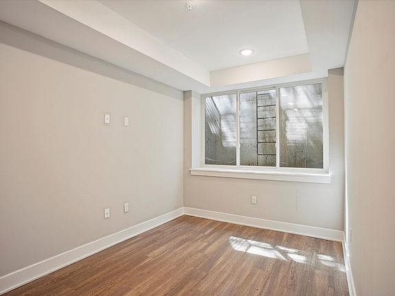 5th image of 1618 N Sydenham St #A