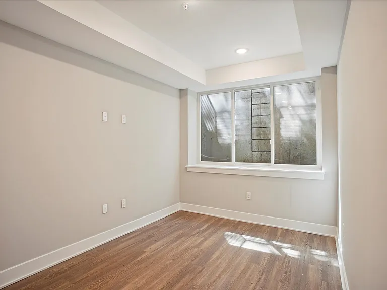 1618 N Sydenham St #A — Photo 5