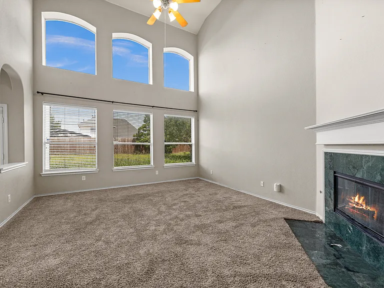 5544 Clay Ct — Photo 2