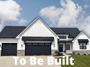 5744 Willmeyer Dr, Bettendorf, IA 52722