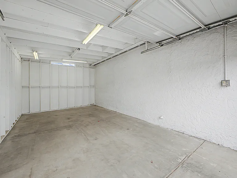 3922 E Larkspur Dr — Photo 20