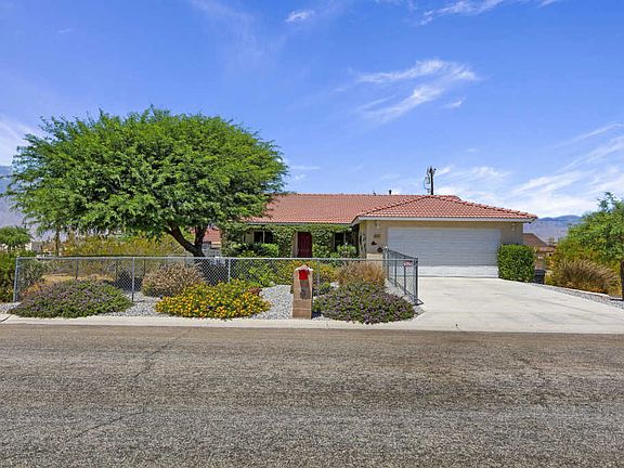 2nd image of 16453 Avenida Atezada