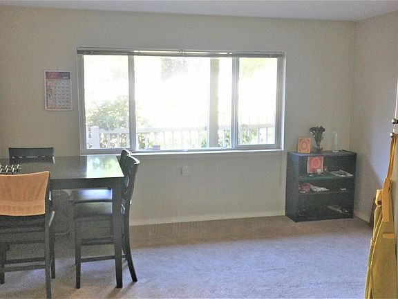 2nd image of 819 Nob Hill Ave N APT 101