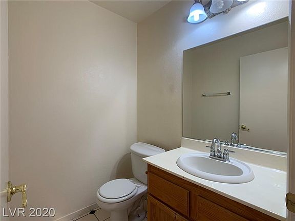 5th image of 1605 Royal Canyon Dr