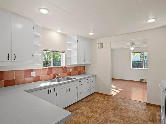 4th image of 4228 E 20th Ave