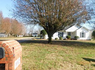 1012 Lewis Jones Blvd, Gallatin, TN 37066