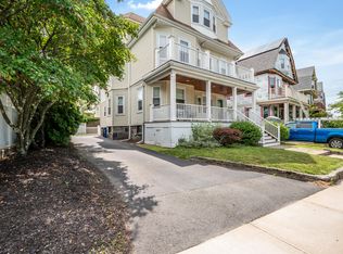14 Powder House Blvd #2, Somerville, MA 02144