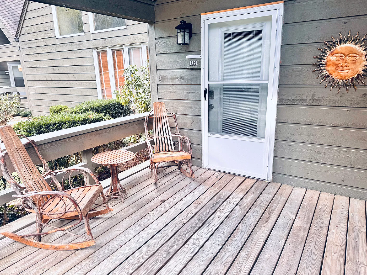 Studio, 288 sqft, $1,595 — Photo 2