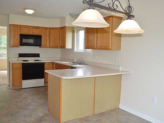 3rd image of 10532 Camille Ct