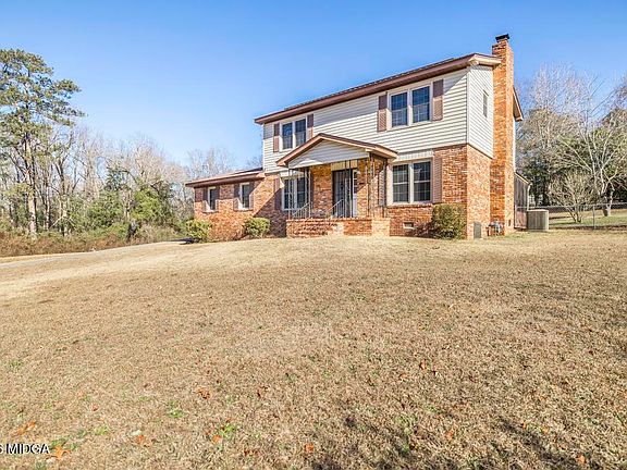 2nd image of 5624 Rogers Rd