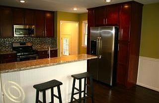 3rd image of 4408 Thorncroft Ave