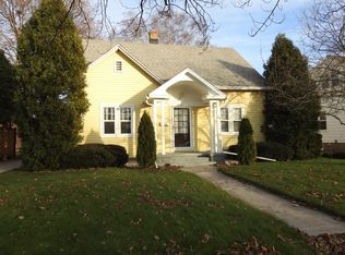 1145 N 18th St, Manitowoc, WI 54220