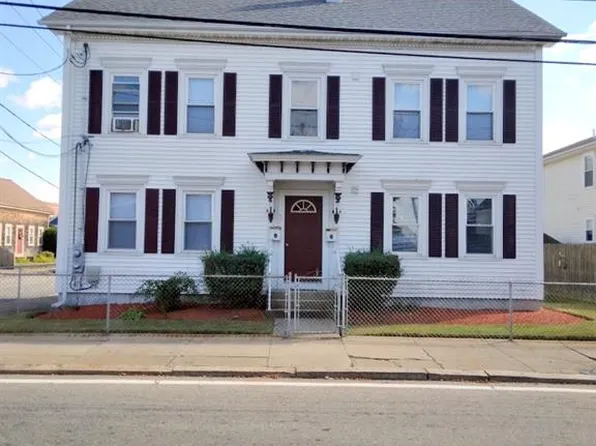 55 Potter St, East Providence, RI 02914