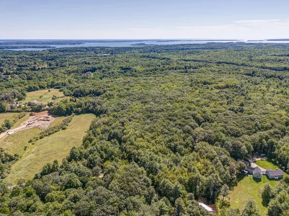 96 Harris Road, Cumberland, ME 04021